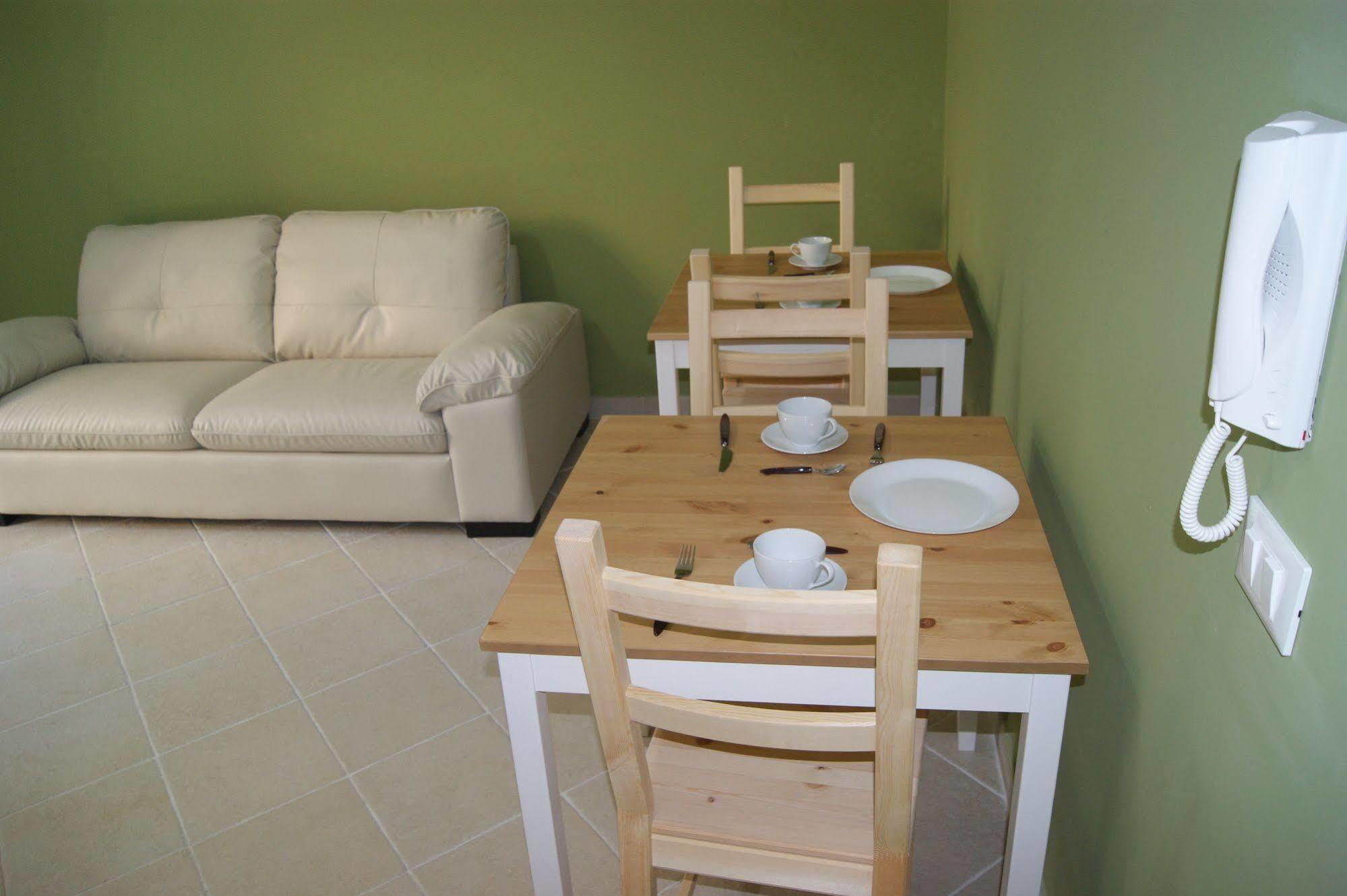 Guest House Golfo Xifonio Augusta Exterior foto