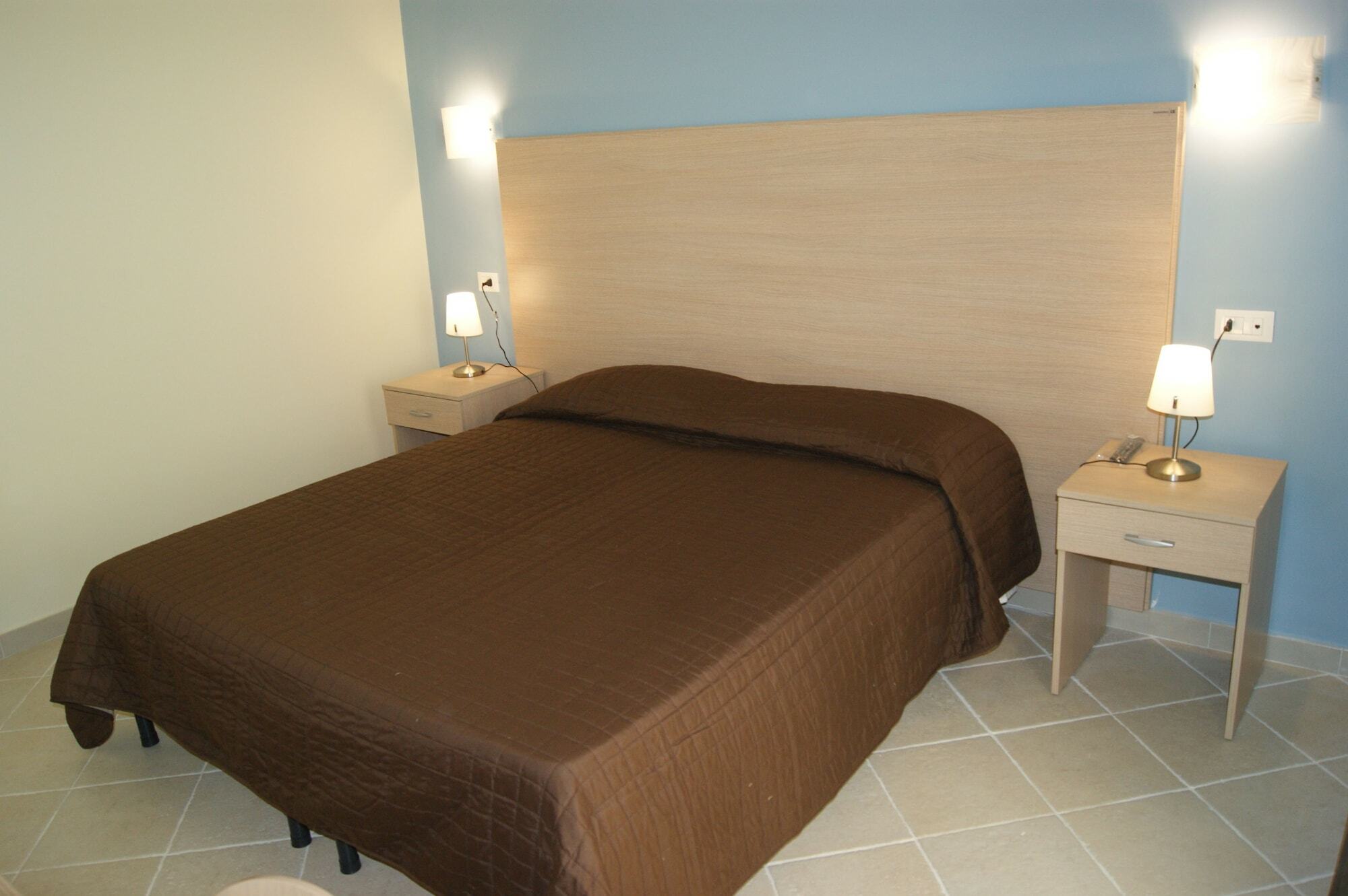 Guest House Golfo Xifonio Augusta Exterior foto
